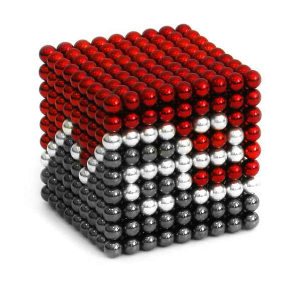 Магнитный кубик в виде логотипа